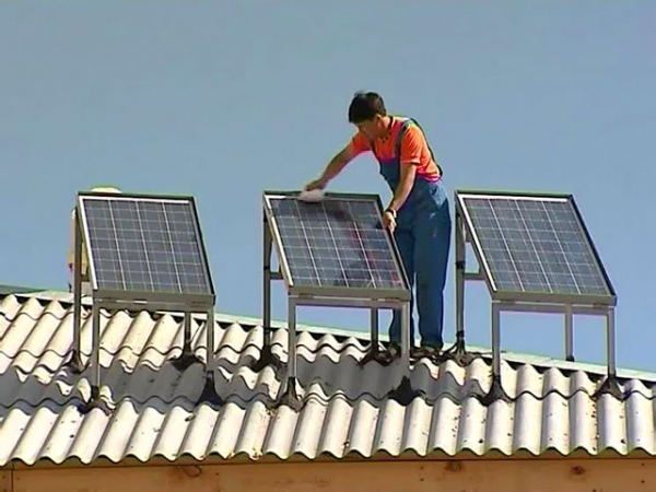 Как быстро, безопасно и надежно разместить солнечные батареи или чиллеры на крыше